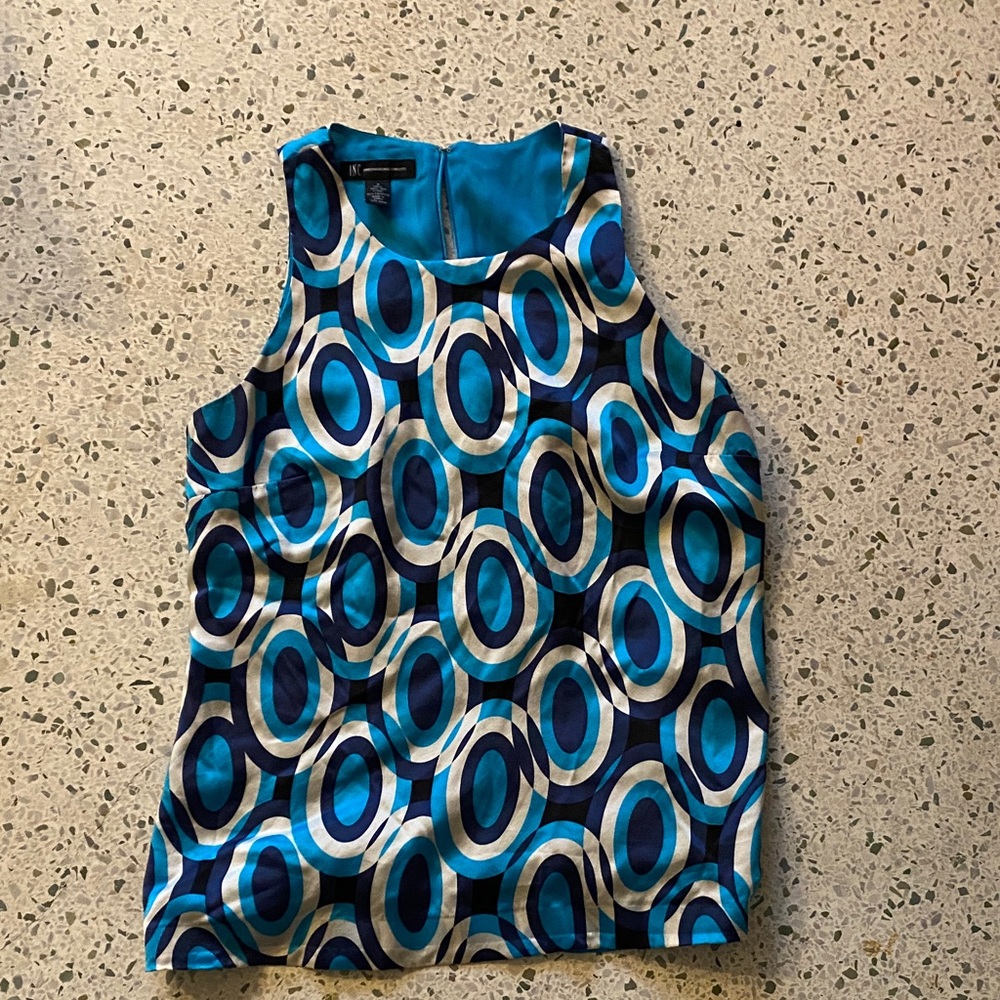 Ann Taylor Blue and White Geometric Sleeveless Blouse